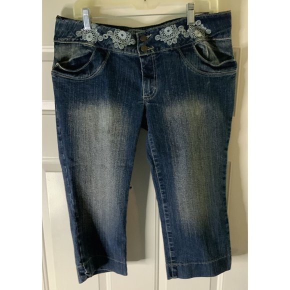 Blue Capri Jeans Solid Womens Embroidered 34X19" - Picture 4 of 6